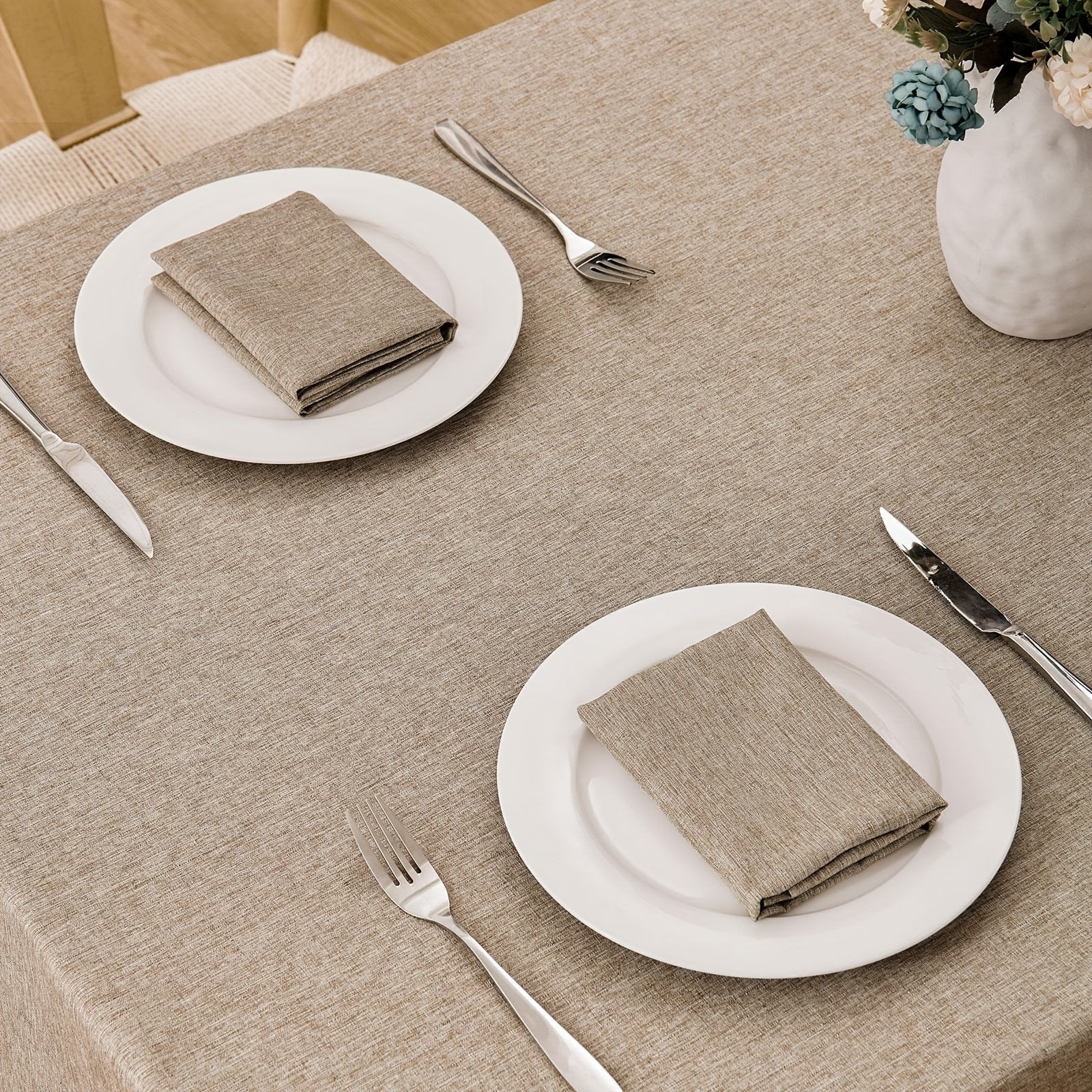 Polyester Modern Tablecloth for Dining Room Decor