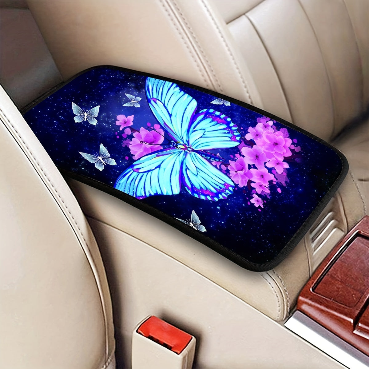 Katta ko‘k rangli kapalak bosimi bilan avtomobil aksessuarlar to‘plami, rul boshqich qopqog‘i, o‘rindiq kamar qoplamalari bilan