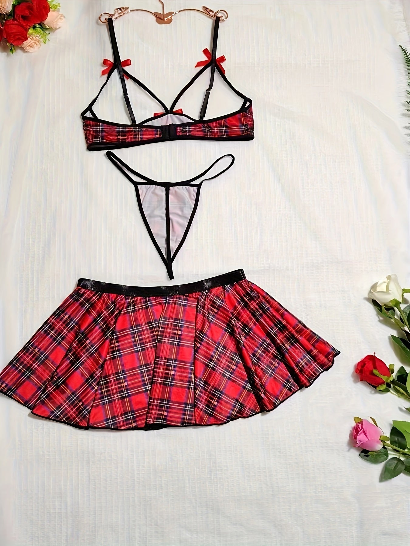 Women's Seductive Lace Lingerie Set with Adjustable Straps