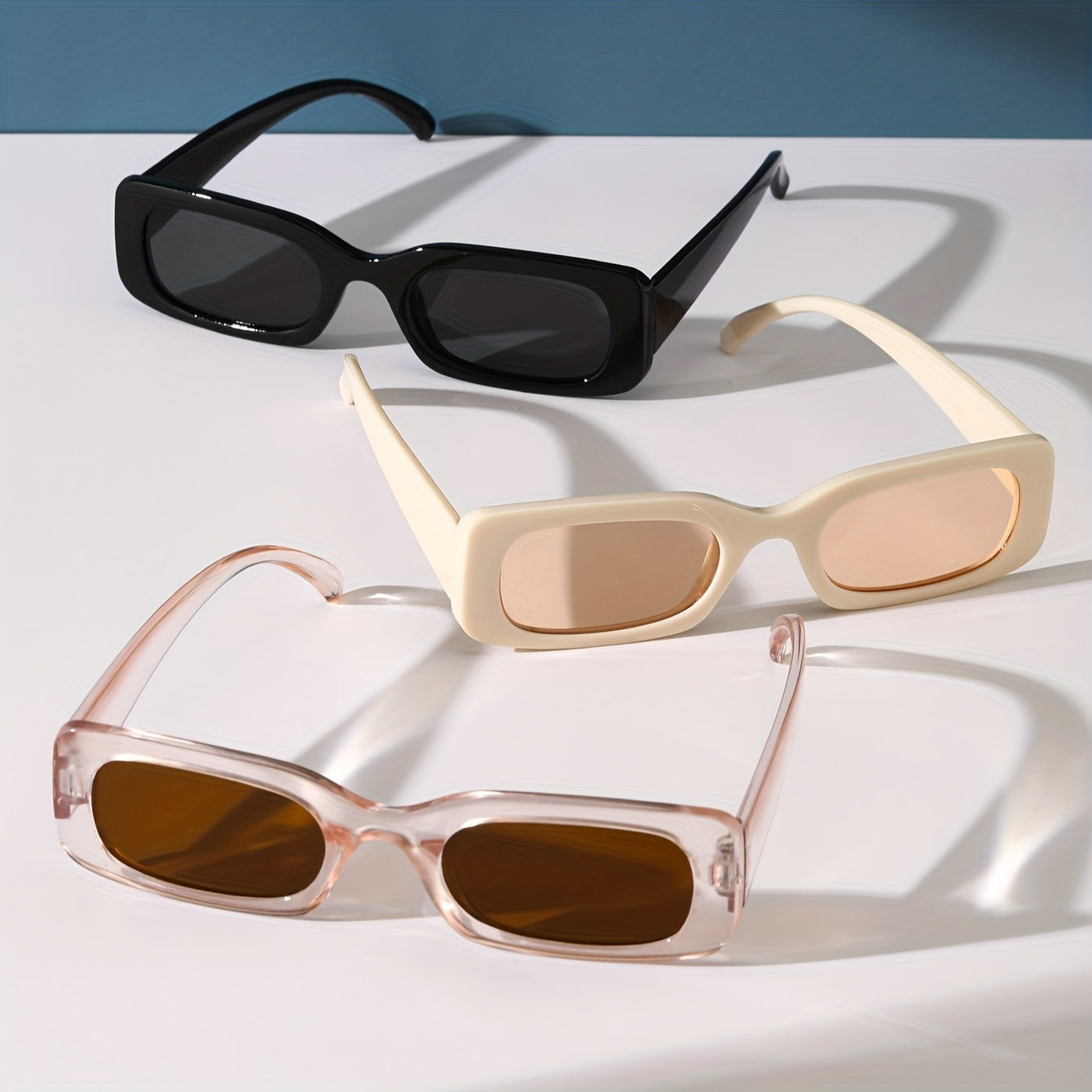 Har kuni kiyish uchun 3 juft kichik ramkali retro ko‘zoynaklar