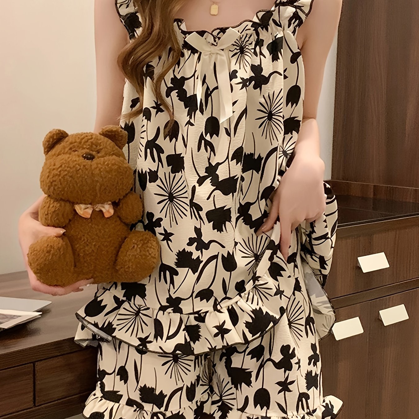 Conjunto de pijama de verano con flores para mujer, poliéster, sin mangas, con volantes, pantalones cortos y textura de burbuja