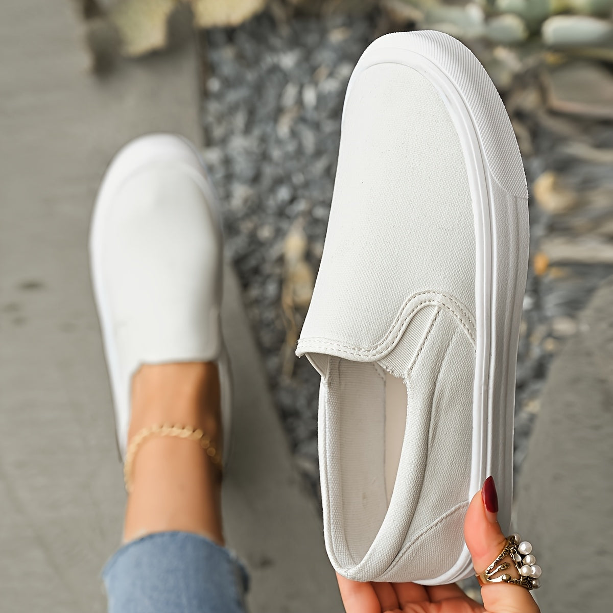 Women's White Slip-On Sneakers Low Top Casual Shoes with Thick Sole