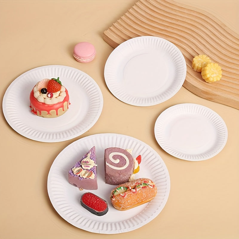 Disposable Paper Plates Set of 50, 15-22cm, Compostable, Leak-Proof for Snacks and Holidays