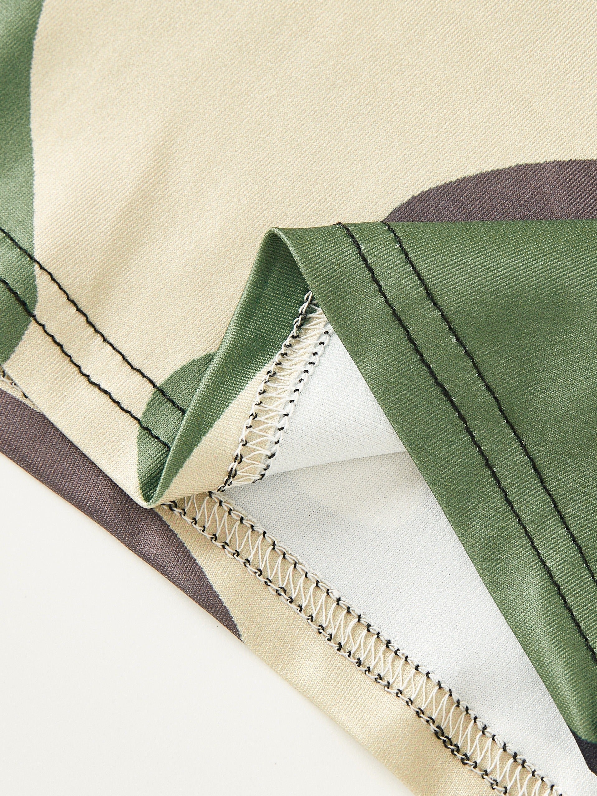 Plus Size Camouflage Print Sleeveless Romper Jumpsuit with Pockets