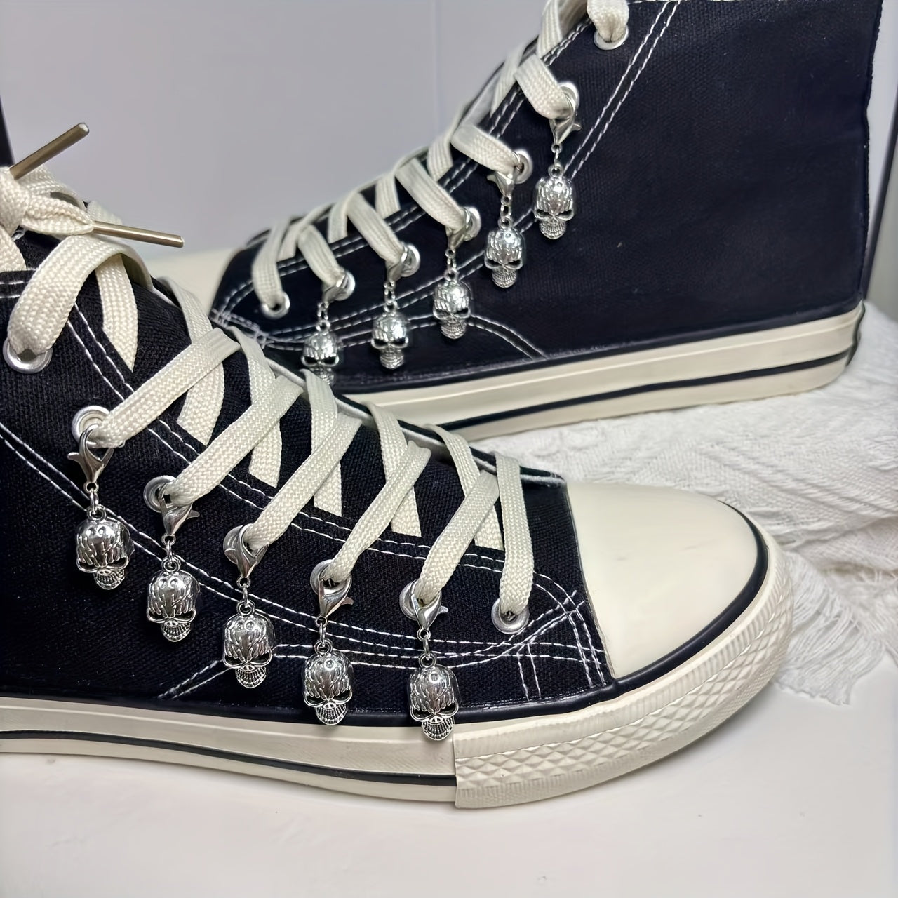 Unisex Zinc Alloy Skull Shoe Charms for Sneakers and Canvas Shoes