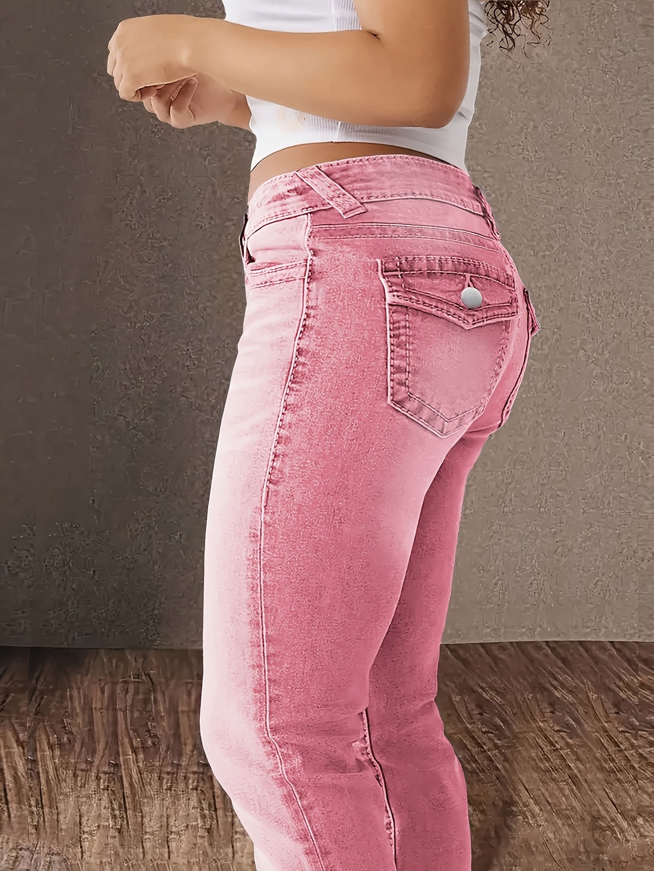 Women's Pink Slim Fit Denim Jeans with Slash Pockets and Button Closure