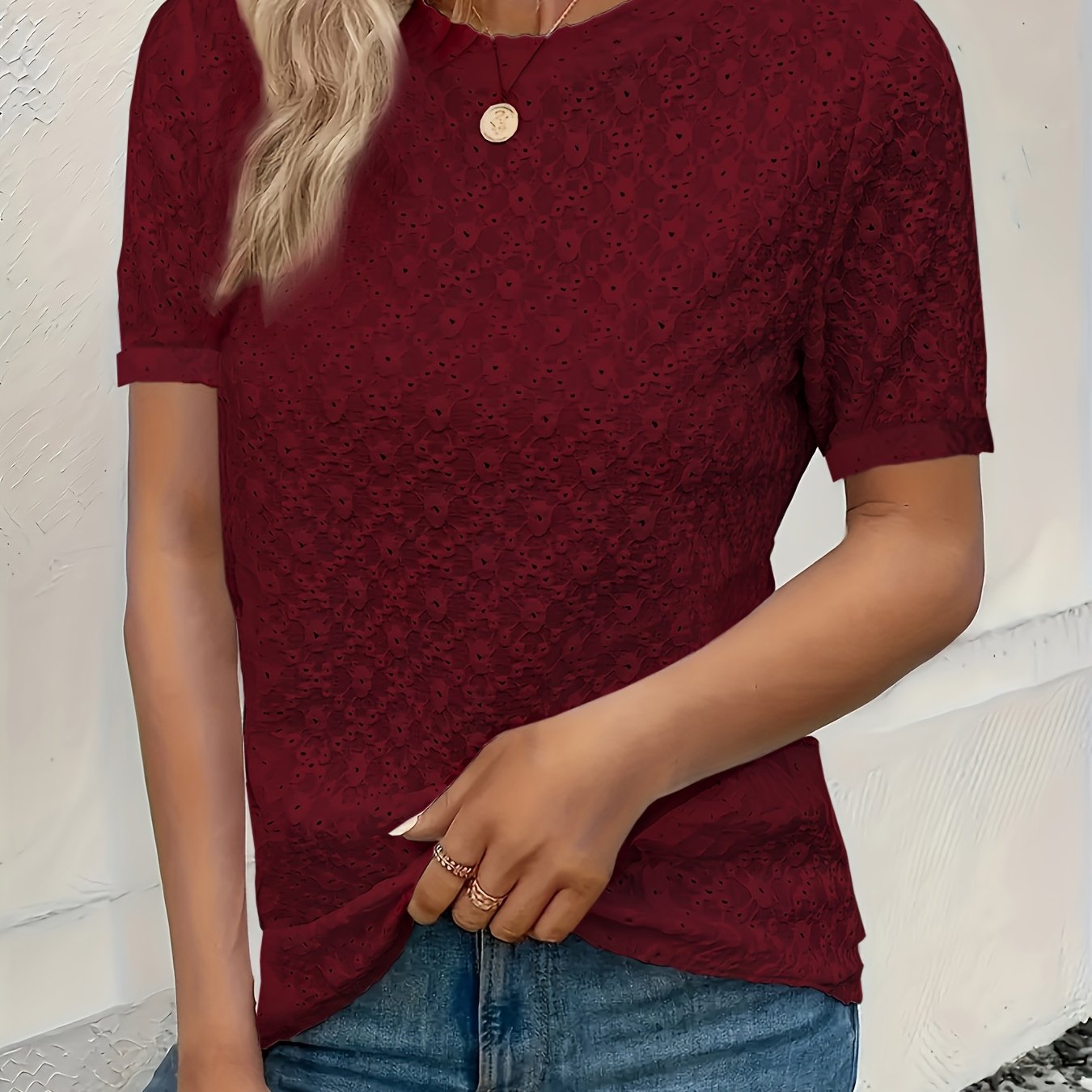 Plus-Size ayollar uchun bir hil rangli qisqa sleeve, dumaloq bo'yinli, kundalik T-shirt