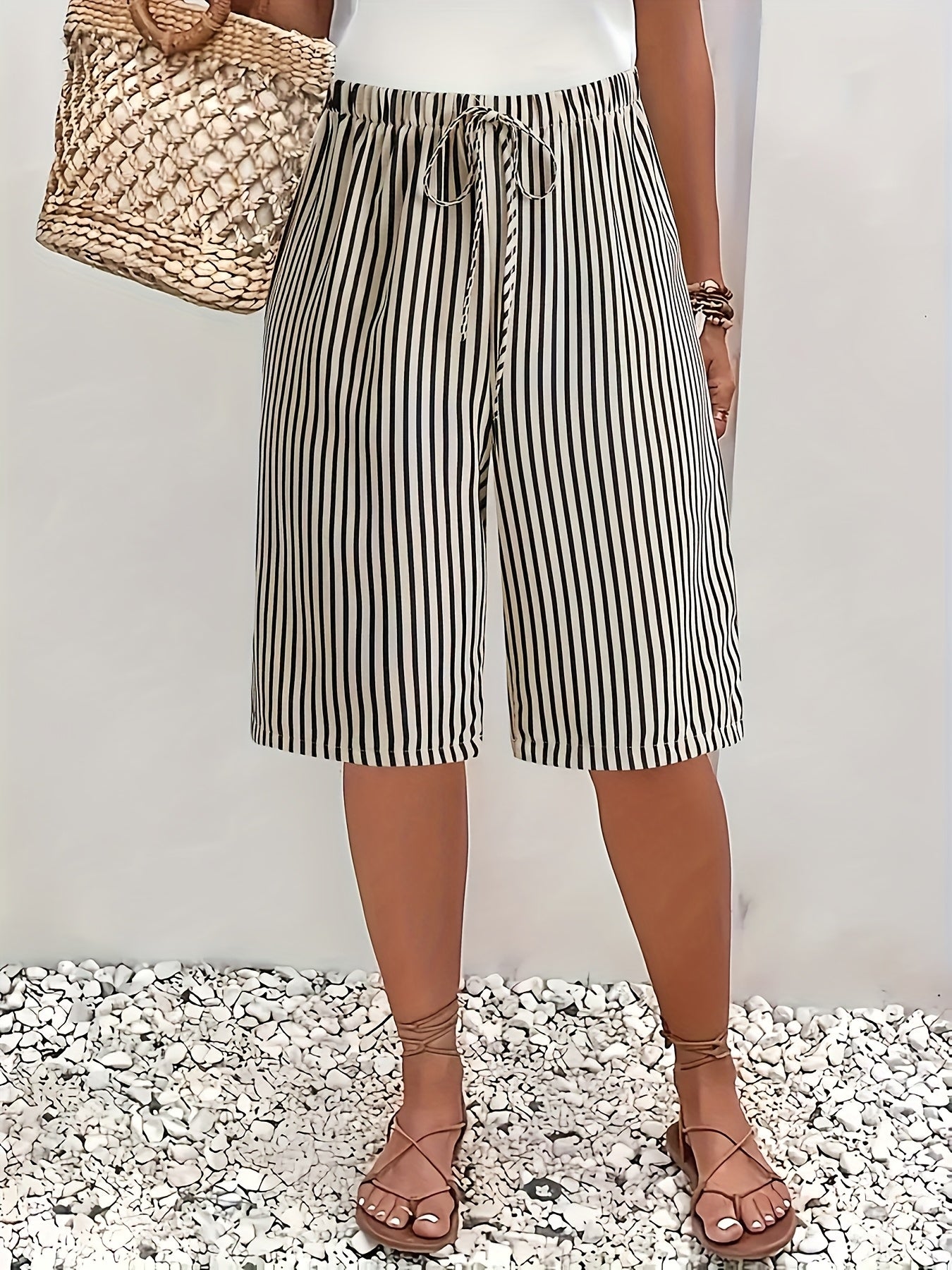 Women's Casual Striped Shorts Lightweight Polyester Black White Summer Vacation