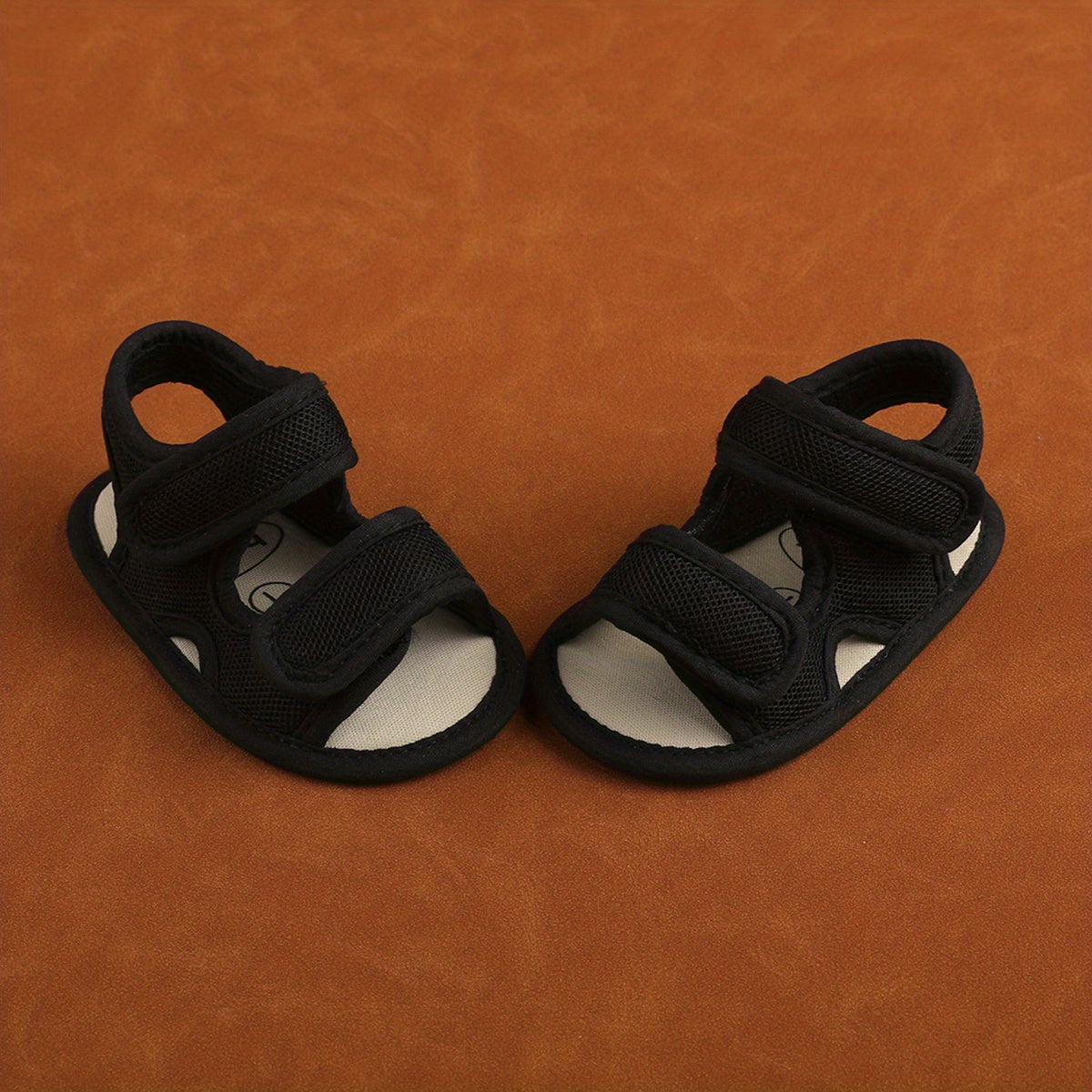 Kichkina qizlar va erkaklar uchun nafas oladigan tarmoq sandallari, ochiq barmoqli, sozlanadigan bahor va yoz poyafzali