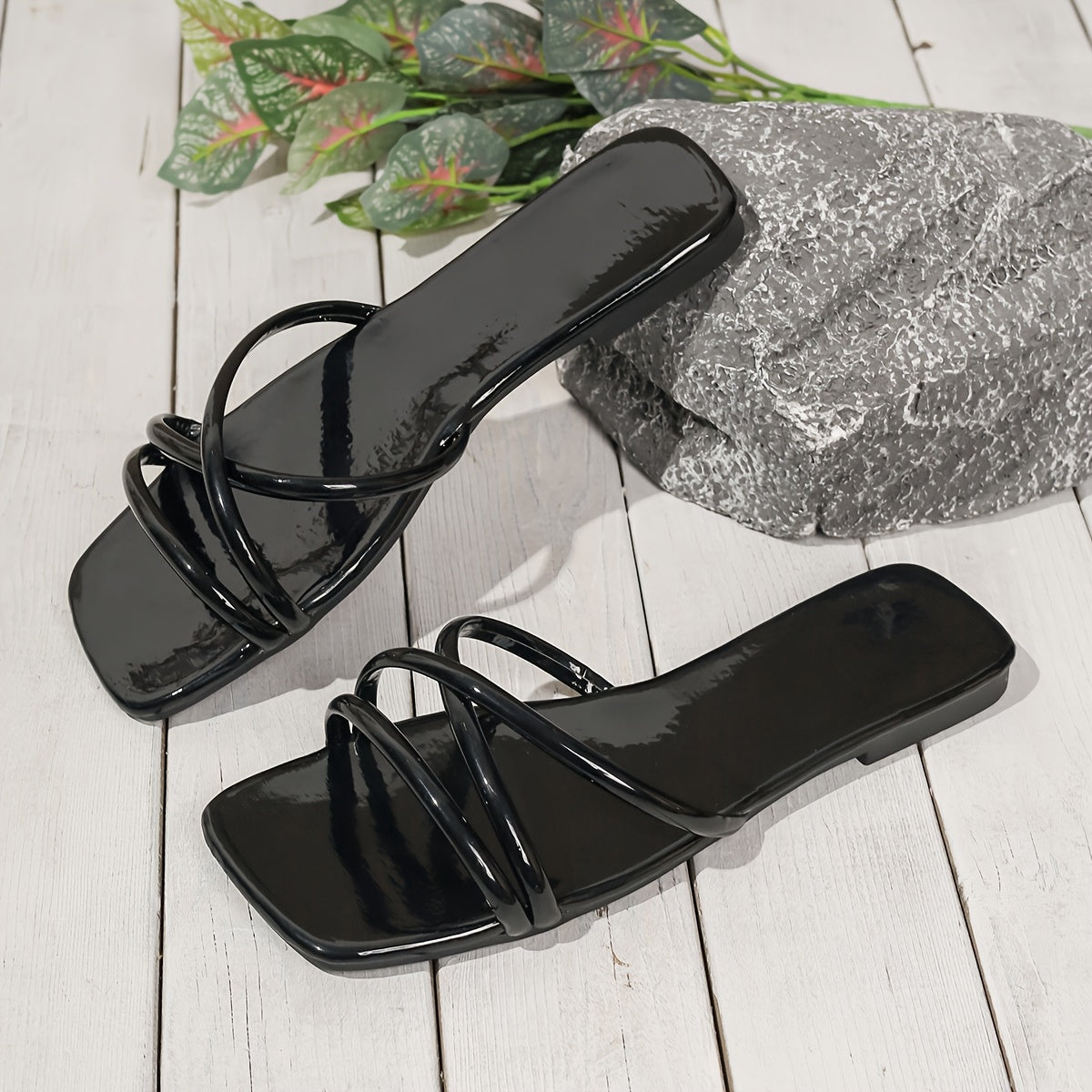 Women Sandals Cross Strap Synthetic Cover Black and Gold Casual Beach You...