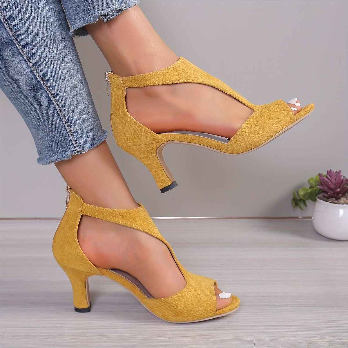 Women's Black Peep Toe T-Strap High Heels with Chunky Heel and Back Zipper