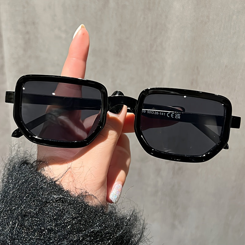 Women’s Square Frame Sunglasses Gradient Lenses UV Protection Sturdy Metal Hinges for Parties and Daily Wear