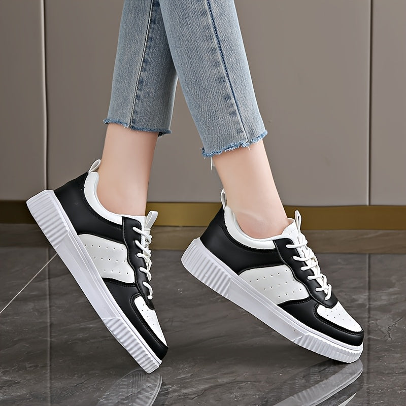 Women's Two-Tone Sneakers Black White Lightweight Casual Shoes