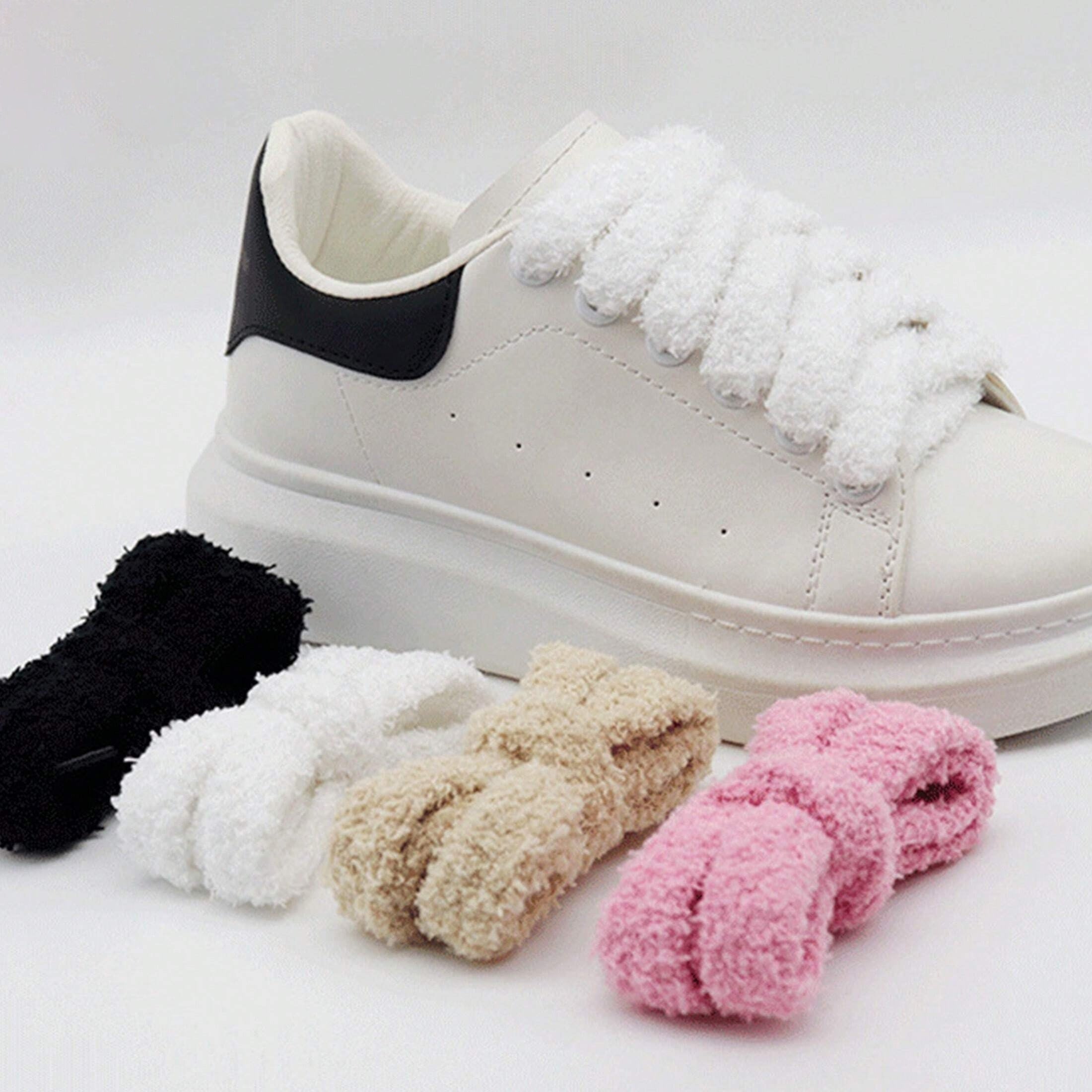 Unisex Fluffy Lace Tips Adjustable Wide Shoelaces in Black White Pink Beige