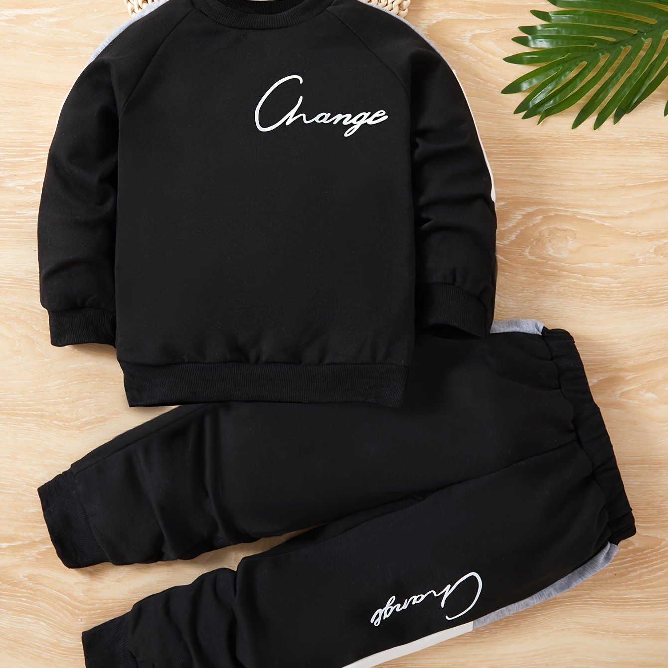Conjunto casual para niños pequeños, sudadera y pantalones de chándal con estampado de cambio para primavera y otoño

Source:
Toddler Boys Casual Outfit Sweatshirt and Sweatpants with Change Print for Spring Fall