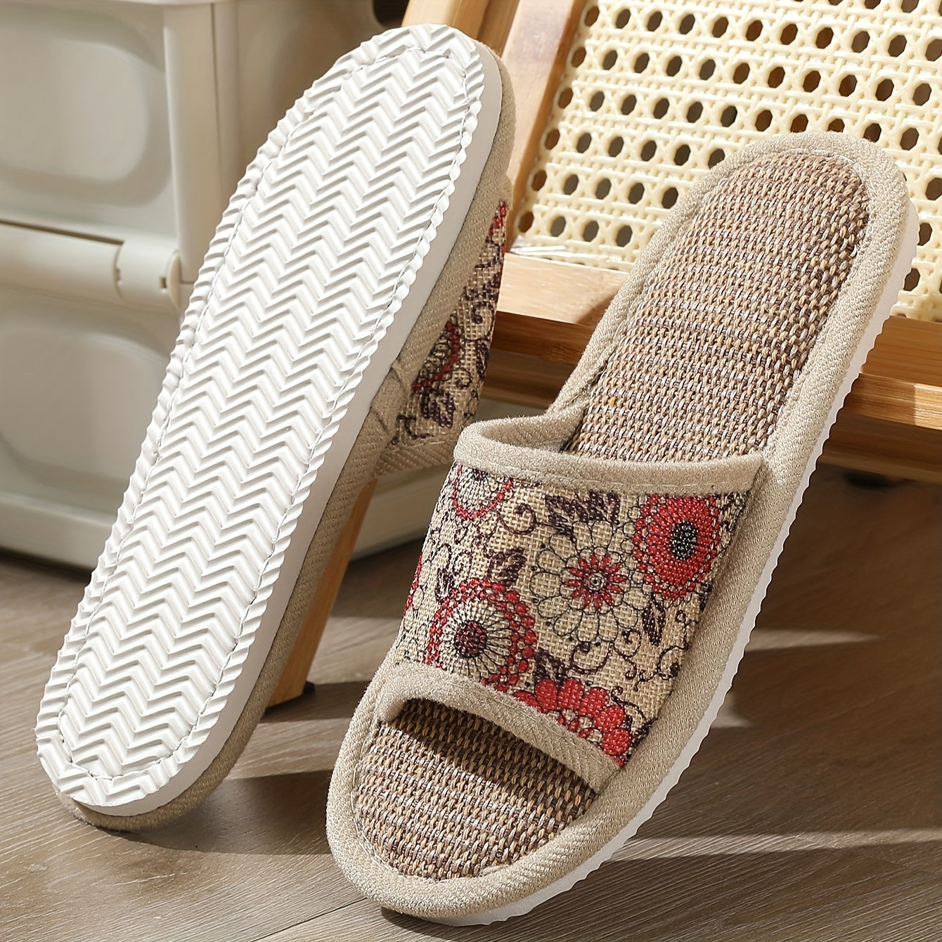 Women's Floral Linen Slip-On Slippers with EVA Sole Indoor House Shoes