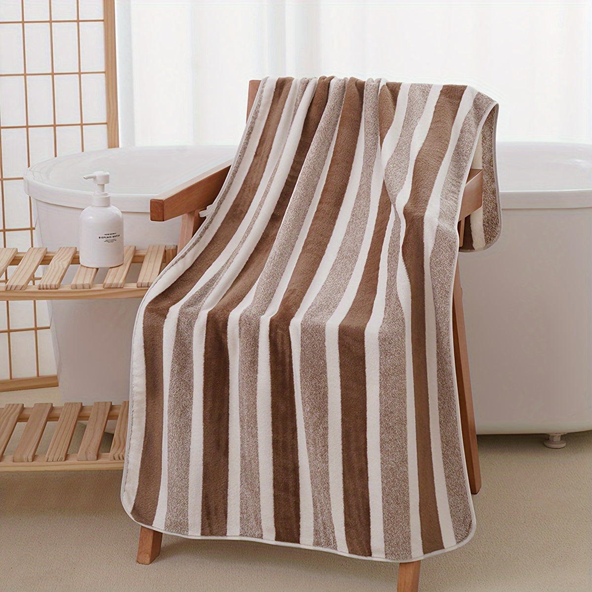 Microfiber Bath Towel Quick-Dry Highly Absorbent 139x70cm Gray and White