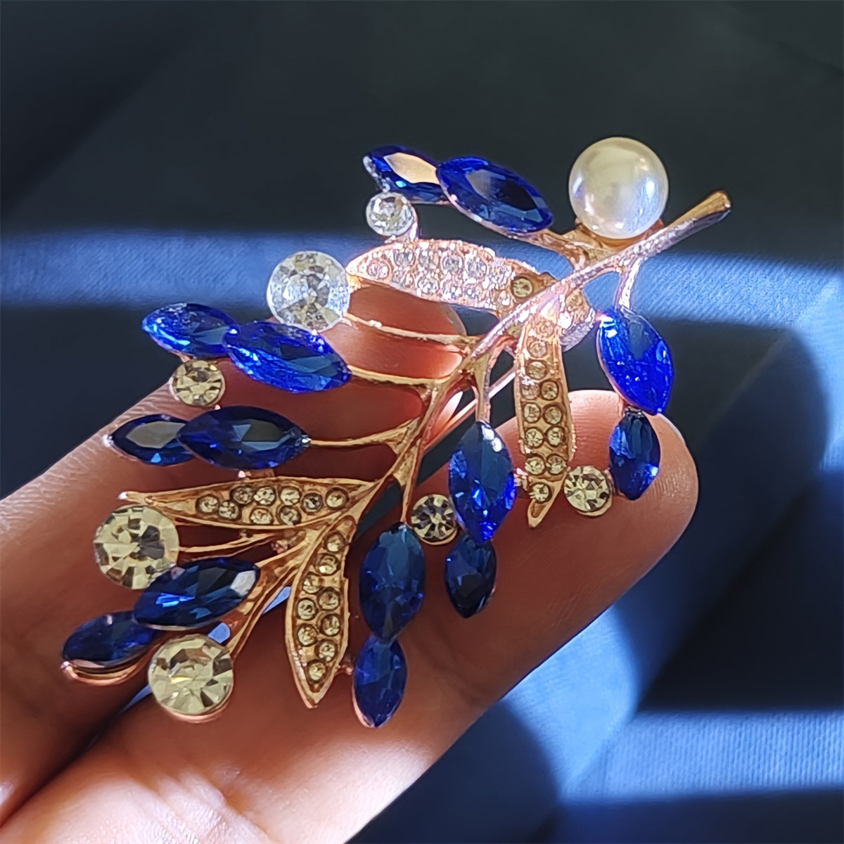 Set of 5 Vintage Rhinestone and Glass Crystal Brooch Pins for Women Jewelry Accessories