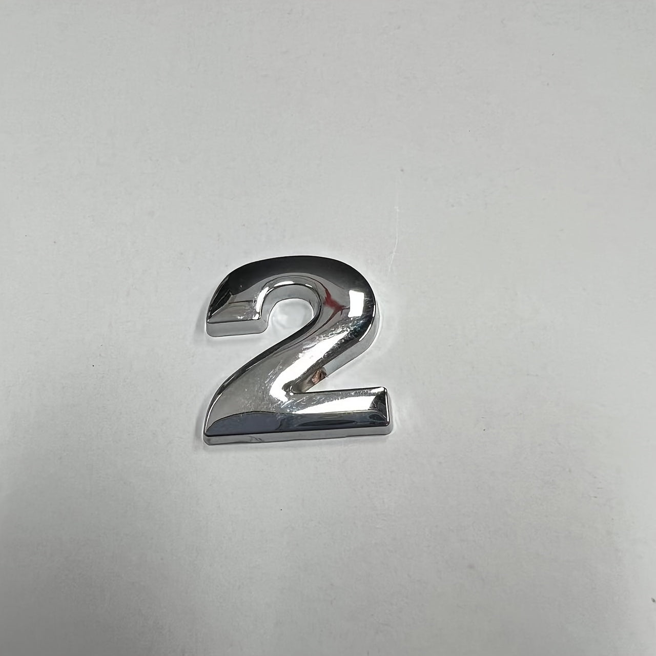 Pegatina para coche con letras y números 3D, emblema dorado y plateado, insignia trasera