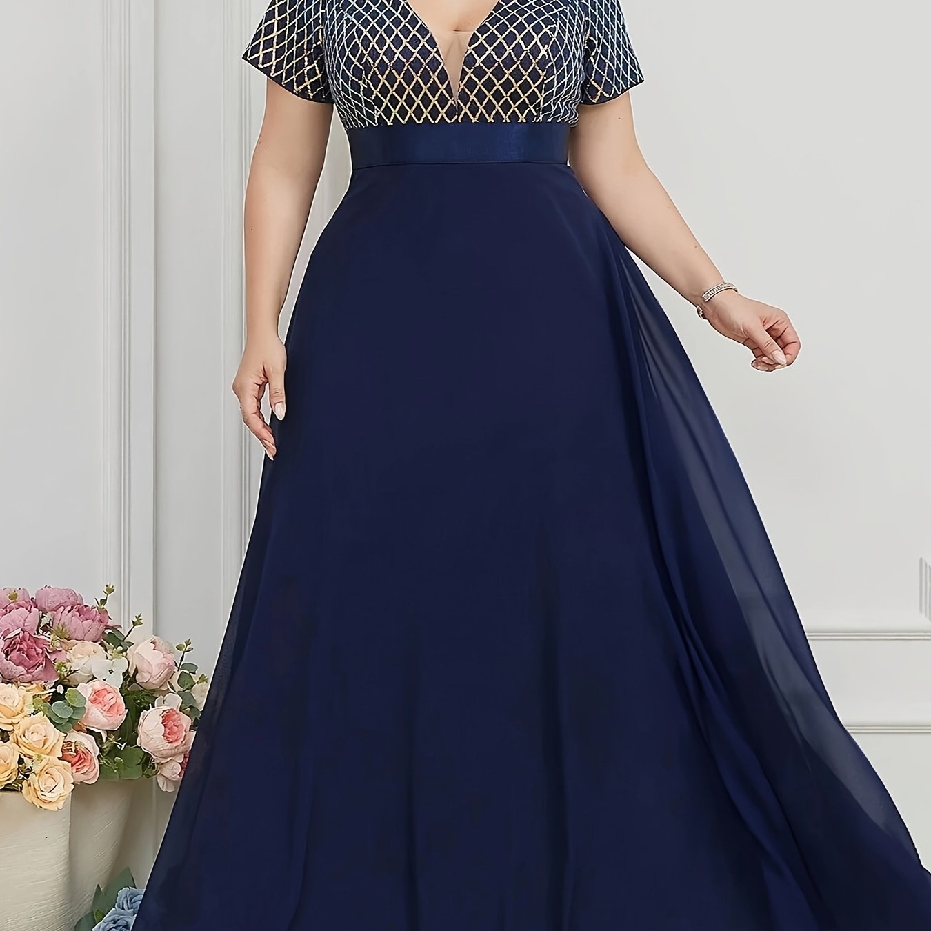 Plus Size Black Geometric Sequin Dress for Weddings and Parties