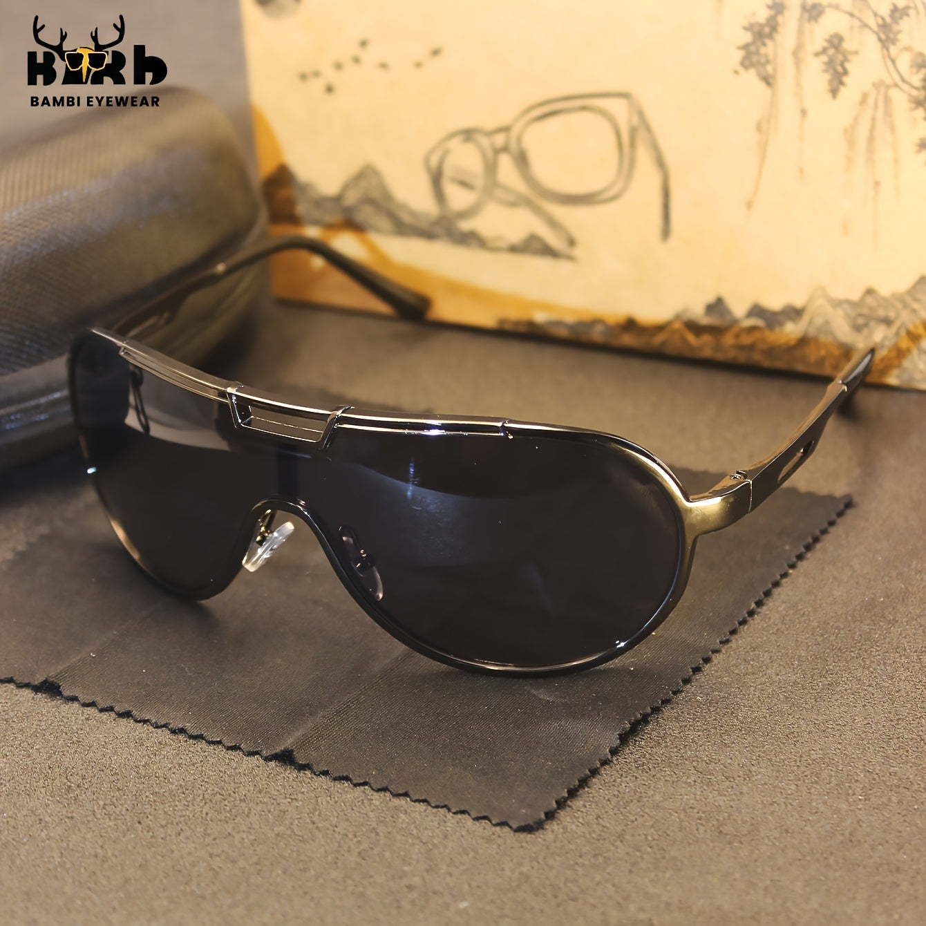 Oversized Gold Frame Sunglasses for Outdoor Cycling and Street Fashion with Zipper Case