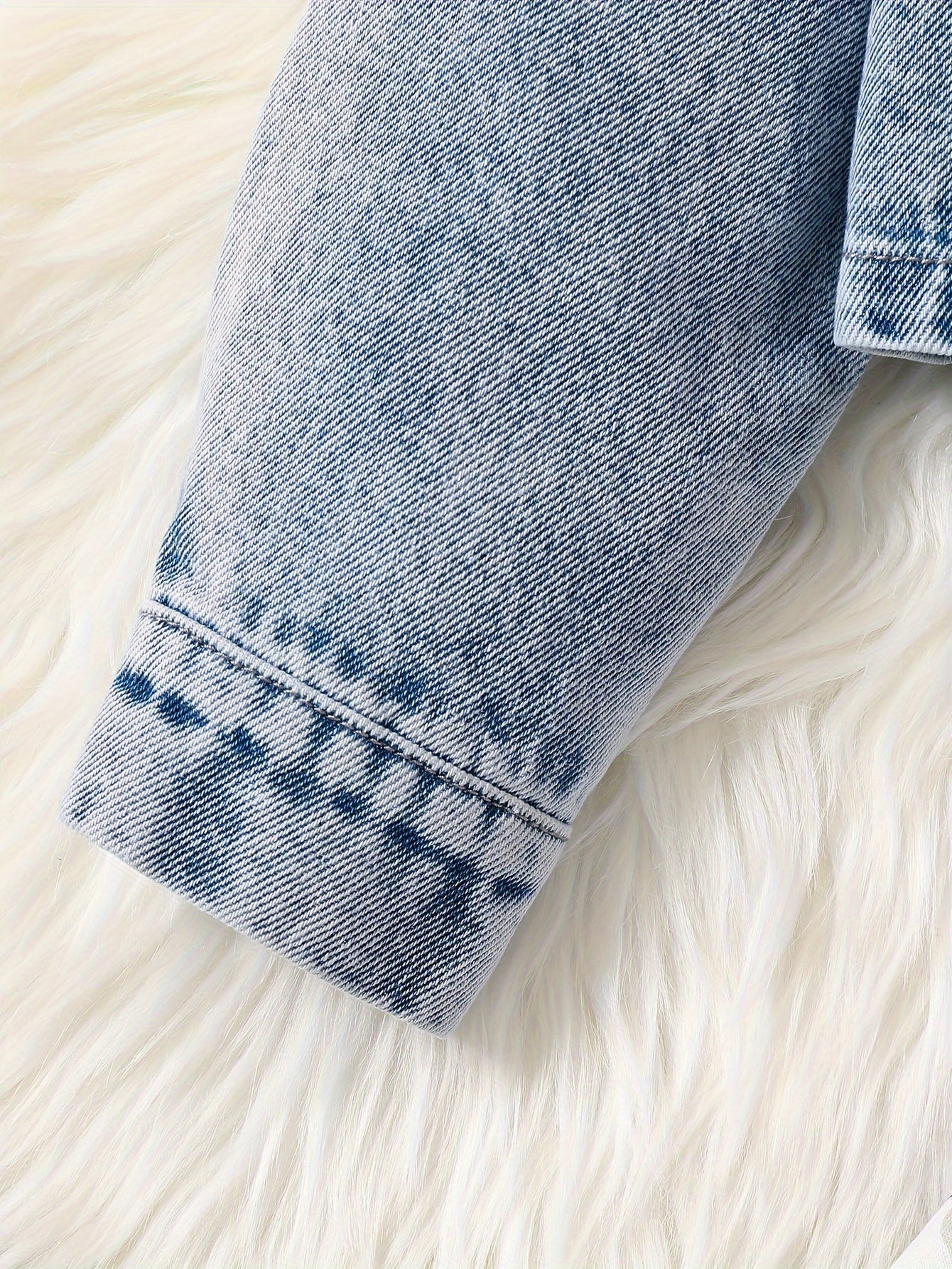 Conjunto de vestido de dos piezas para niñas con patrón de mariposa y cárdigan de mezclilla para primavera y otoño