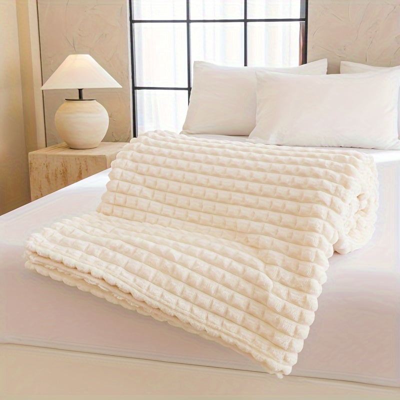 Reversible Flannel Blanket for All Seasons Checkered Bed Cover Soft and Easy to Clean