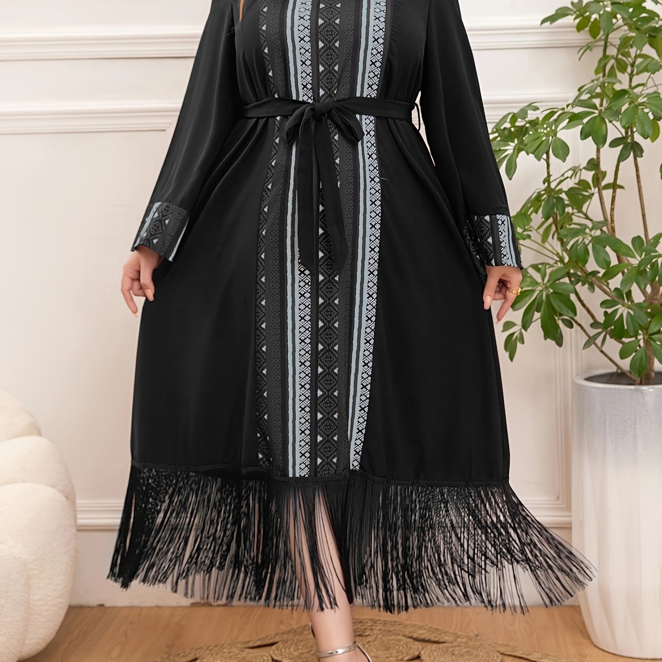 Women's Plus Size Tassel V-Neck Dress for Middle Eastern Style