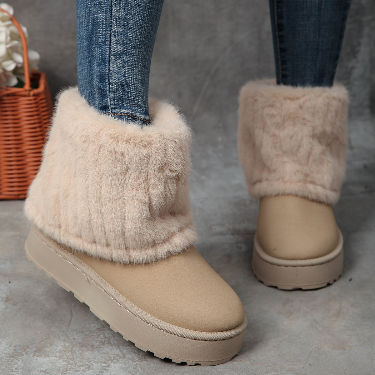 Women's Fleece-Lined Winter Boots Slip-On Round Toe Ankle Mid-Heel Durable Sole
