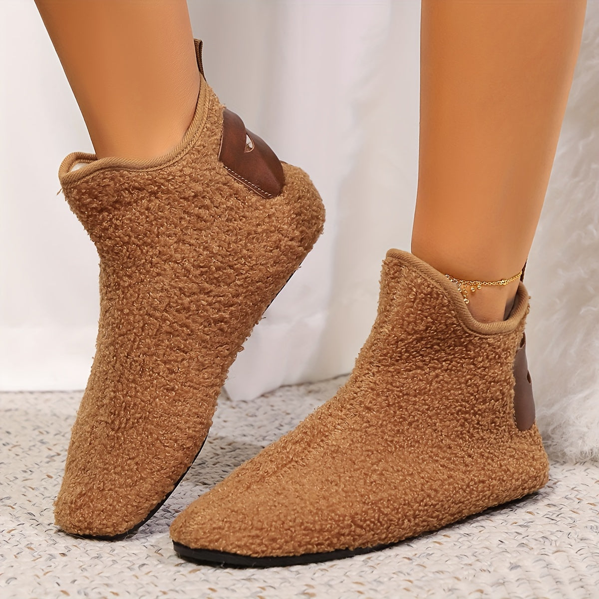 Женские зимние тапочки Тёплые домашние обувь противоскользящие уютные тёплые черные, коричневые, белые, мароновые