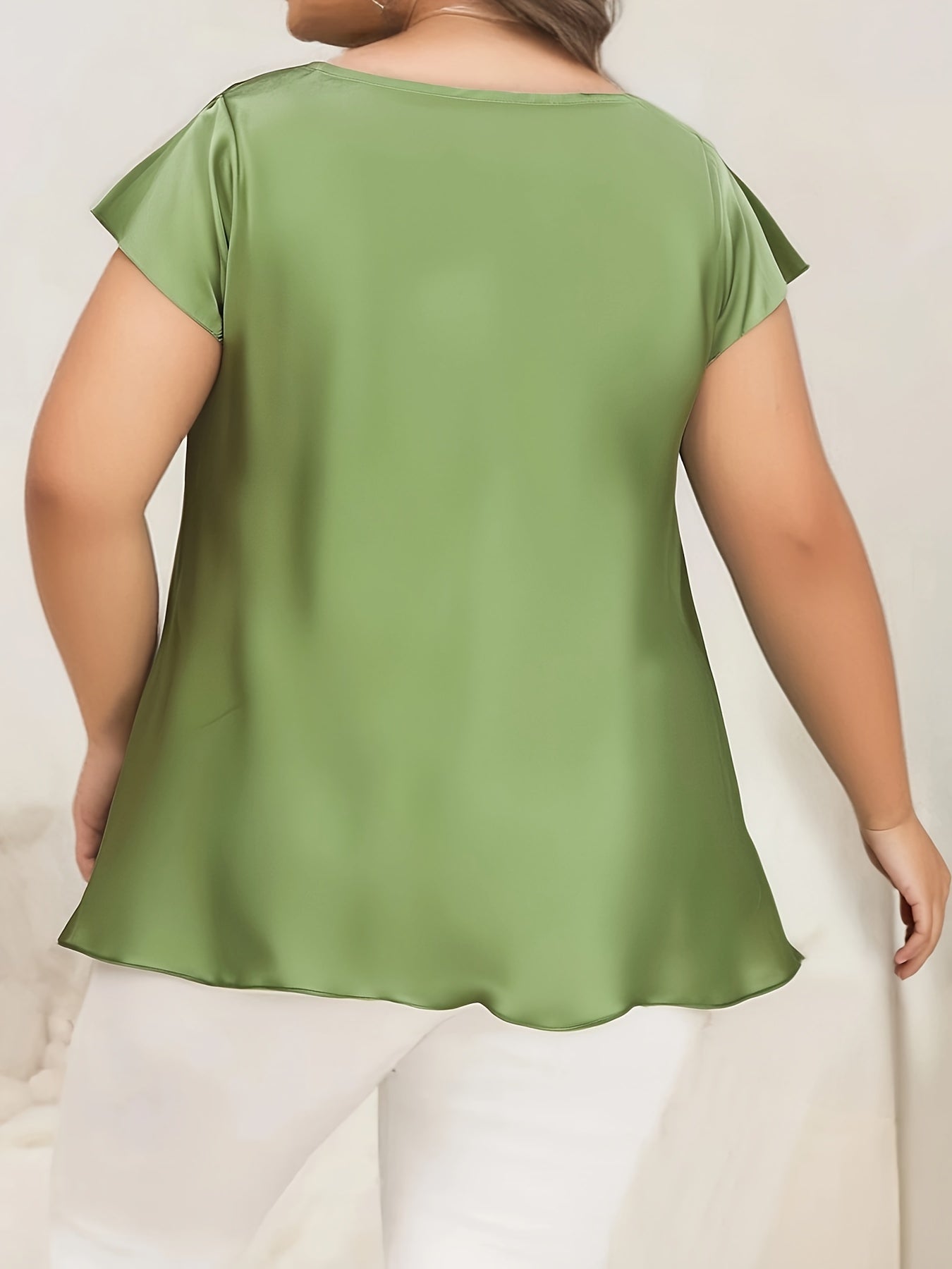 Plus Size Womens V-Neck Blouse with Puff Sleeves Lightweight Summer Top