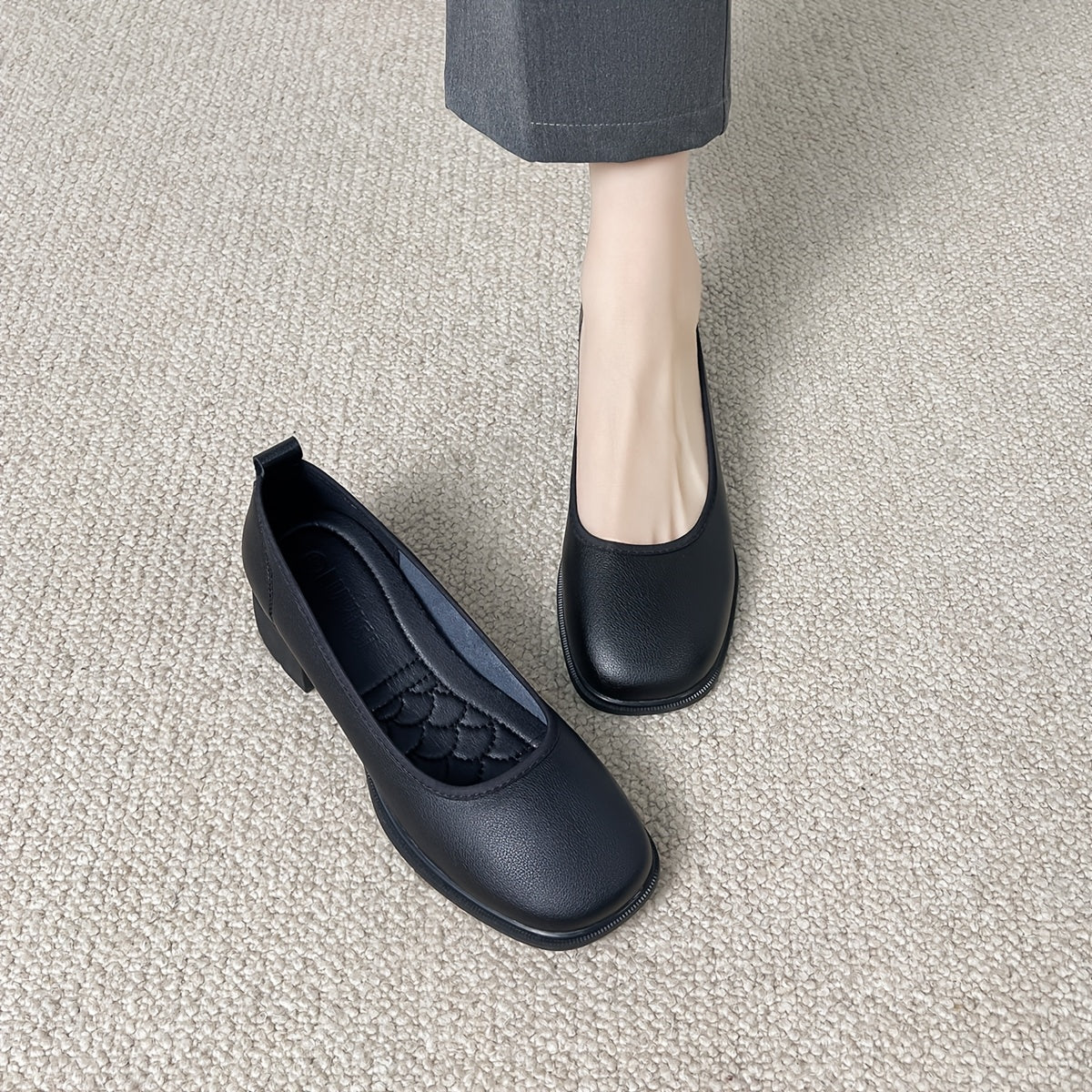 Women's Black Fashion Pumps - Comfortable Chunky Heel, Round Toe Dress Shoes