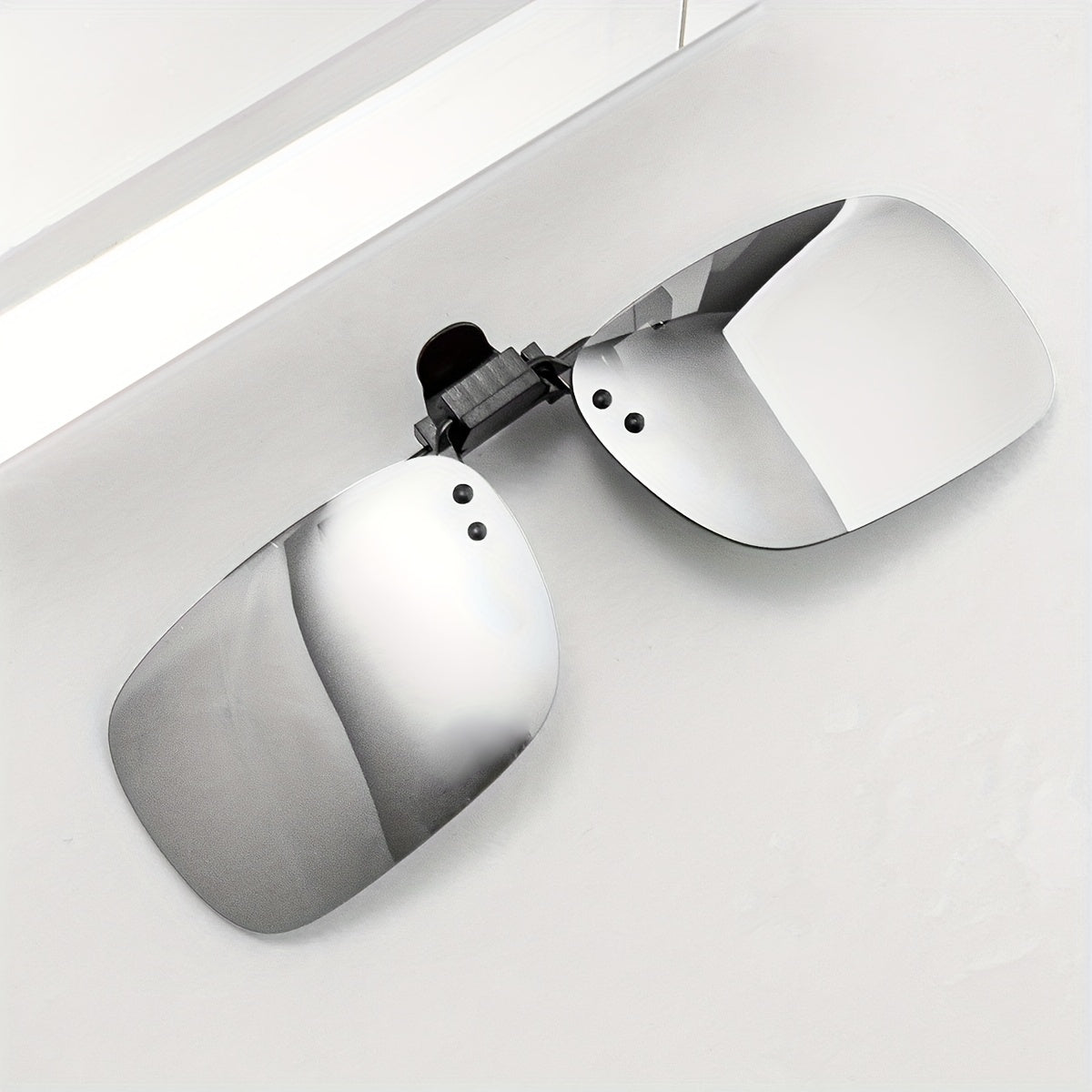 3 Sets of Lightweight Rectangular Polarized Clip-On Sunglasses for Outdoor Camping and Travel