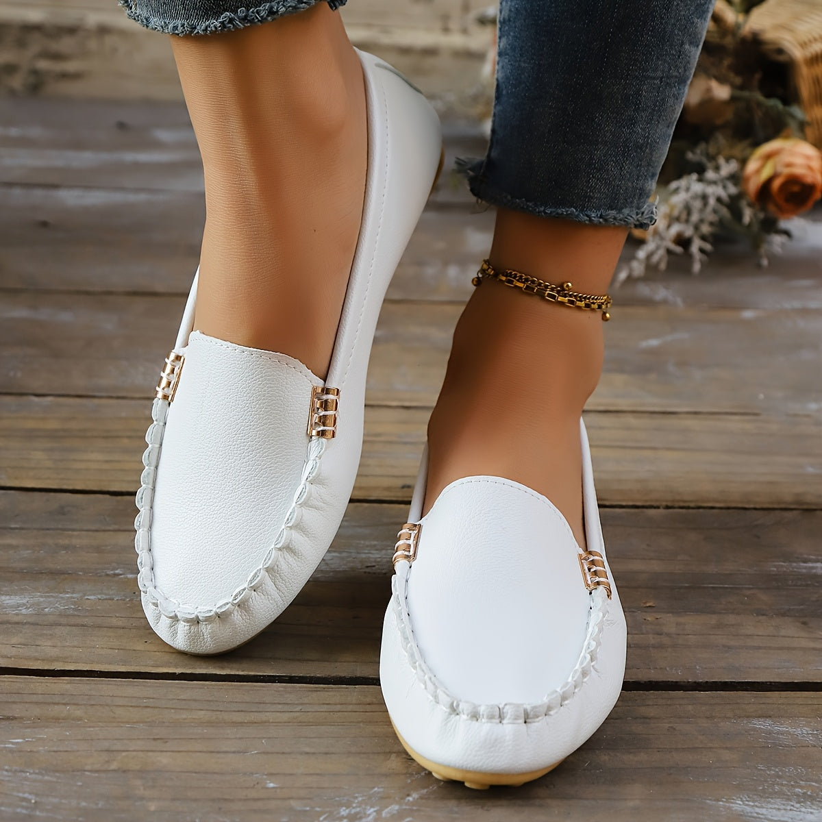 Women's Slip-On Flats Leather PU Round Toe Breathable Casual Formal Shoes