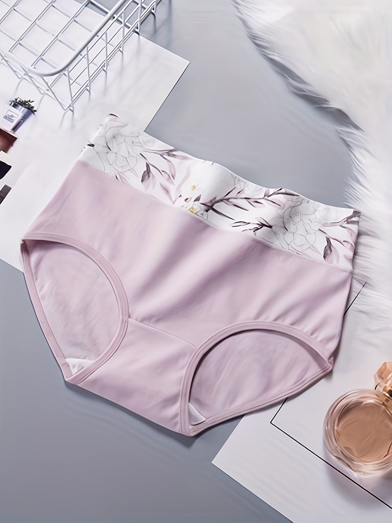 Women's Seamless Floral Print Briefs Set of 4 High Stretch Knit Cotton Elastane