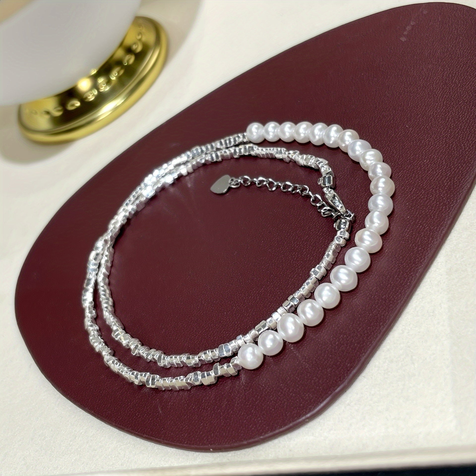 Серебряное ожерелье с пресноводным жемчугом и акцентами из 18K золота для женщин