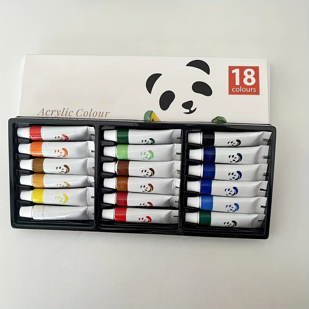 Набор акриловых красок из 24 цветов с тюбиками по 5 мл для ярких и универсальных художественных проектов, идеален для художников, студентов и мастеров.