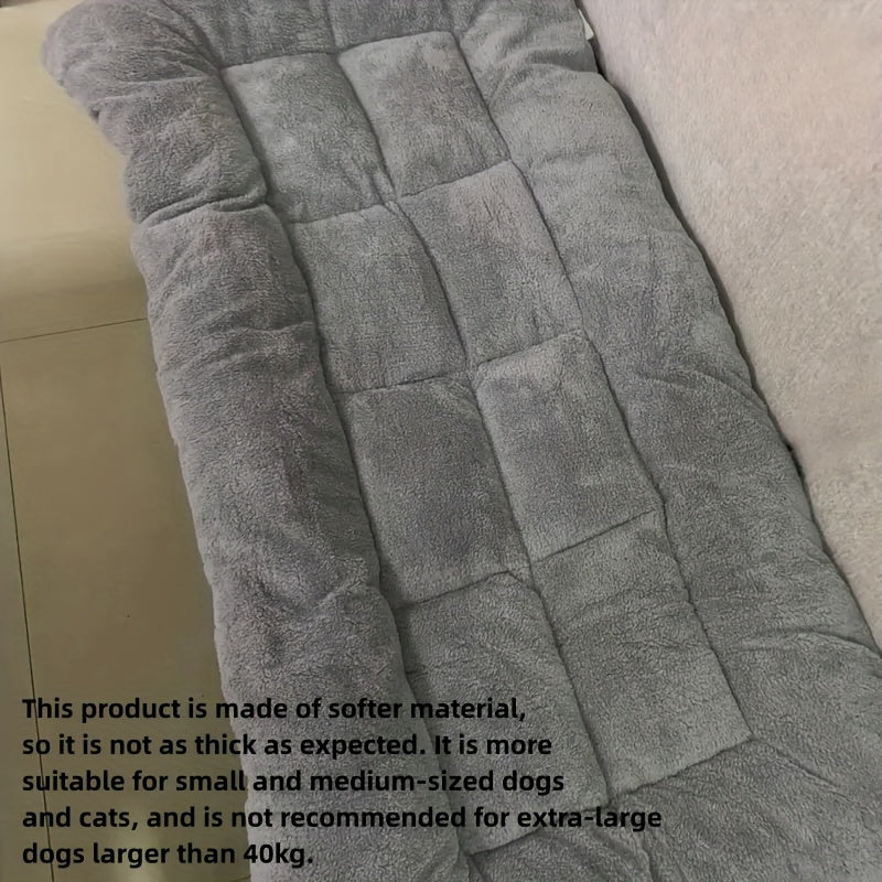 Soft Polyester Pet Bed for Cats and Dogs Large Rectangular Non-Skid Bottom