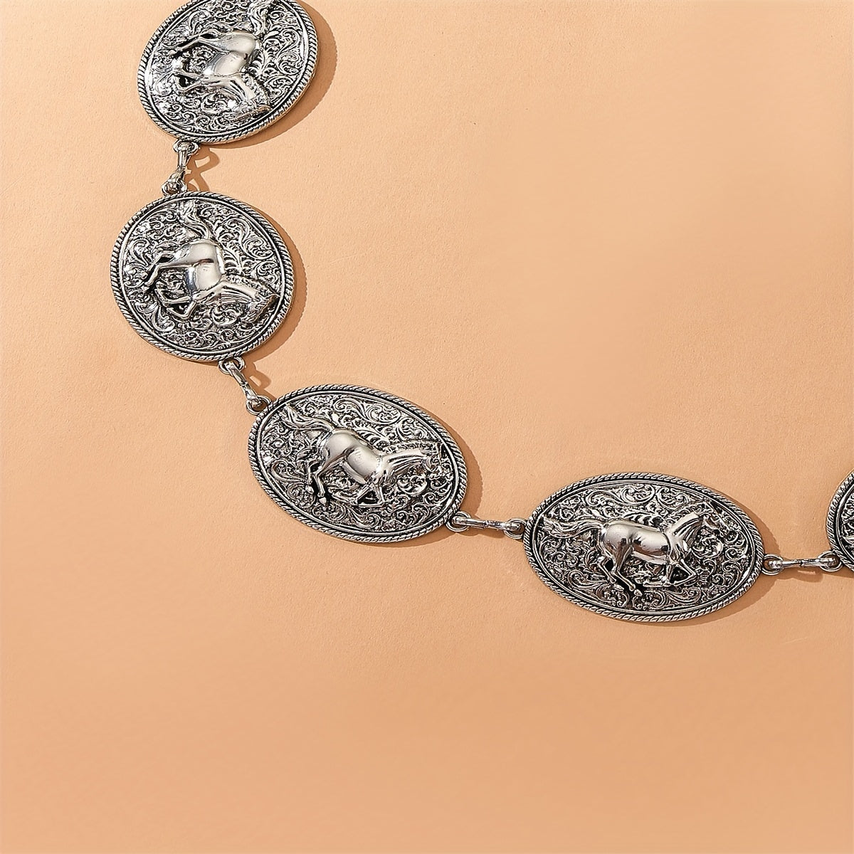 Ayollar uchun oltin teridan tayyorlangan belbog', 3D o'yma ot yugurish naqshli, sozlanadigan, kundalik aksessuar