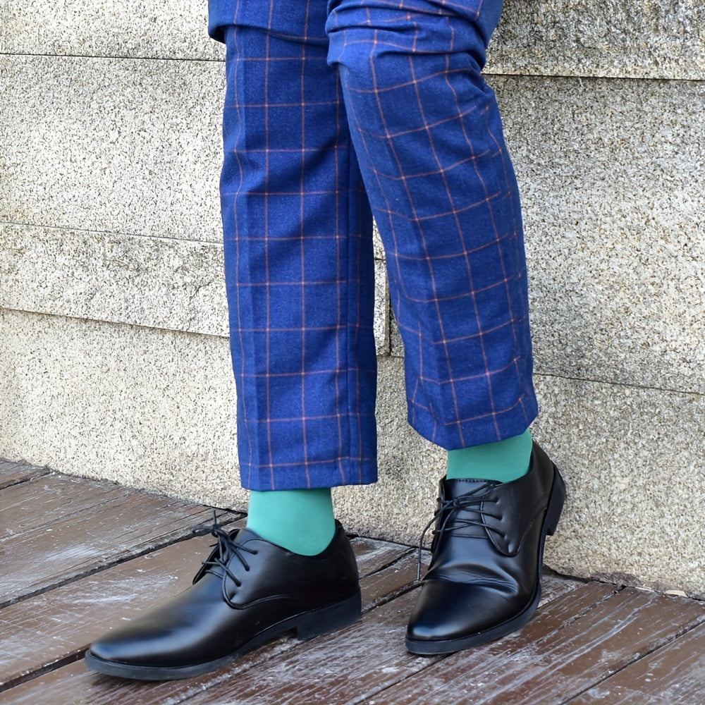 10 juft erkaklar uchun rangli moda kiyim paypoqlari, paxtadan tayyorlangan, terga chidamli, hidga qarshi, qulay va to'pi ustidan.