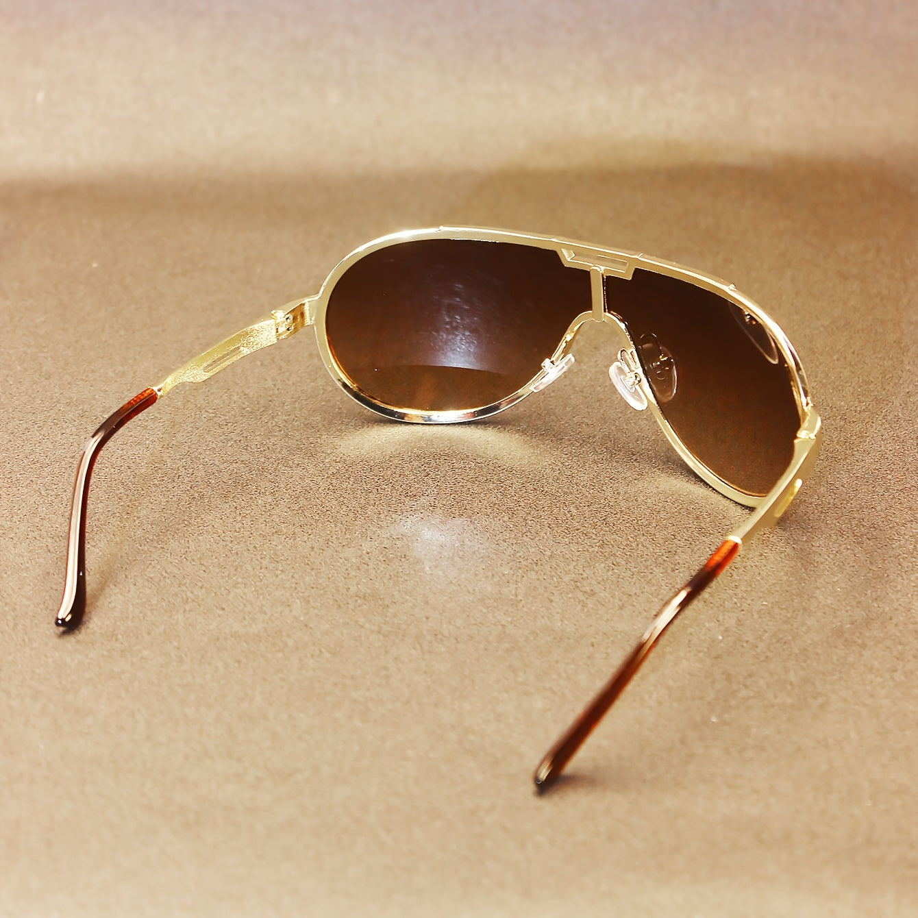Oversized Gold Frame Sunglasses for Outdoor Cycling and Street Fashion with Zipper Case
