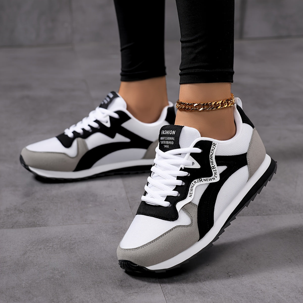 Women’s Lace-Up Retro Sneakers Breathable Fabric Casual Shoes for Running and Walking