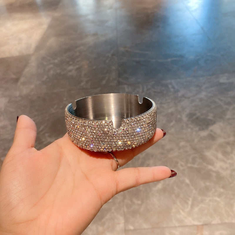 Unisex Stainless Steel Ashtray with Red and Blue Rims for Home Bar Office
