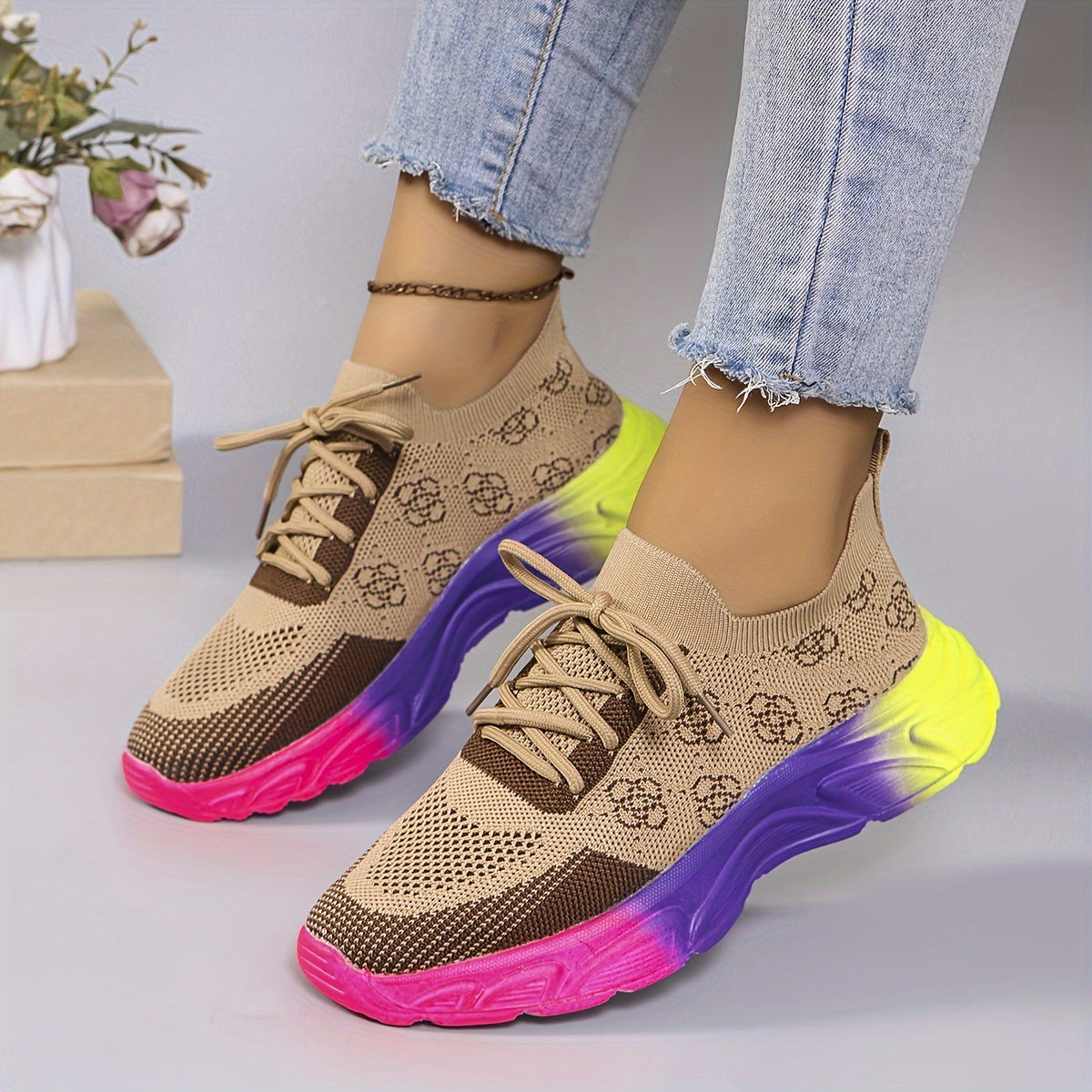 ayollar uchun nafas oladigan yengil paxta krossovkalar pastki yuqori sport poyafzallari