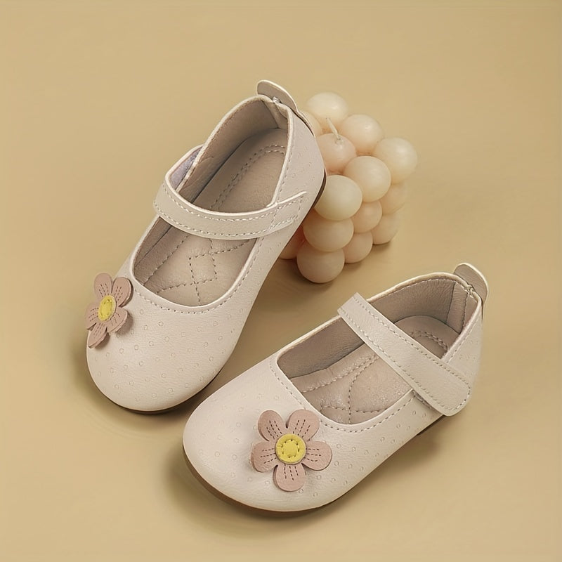 Qizlar va bolalar uchun yangi nafas oladigan tasodifiy kiyimlar.