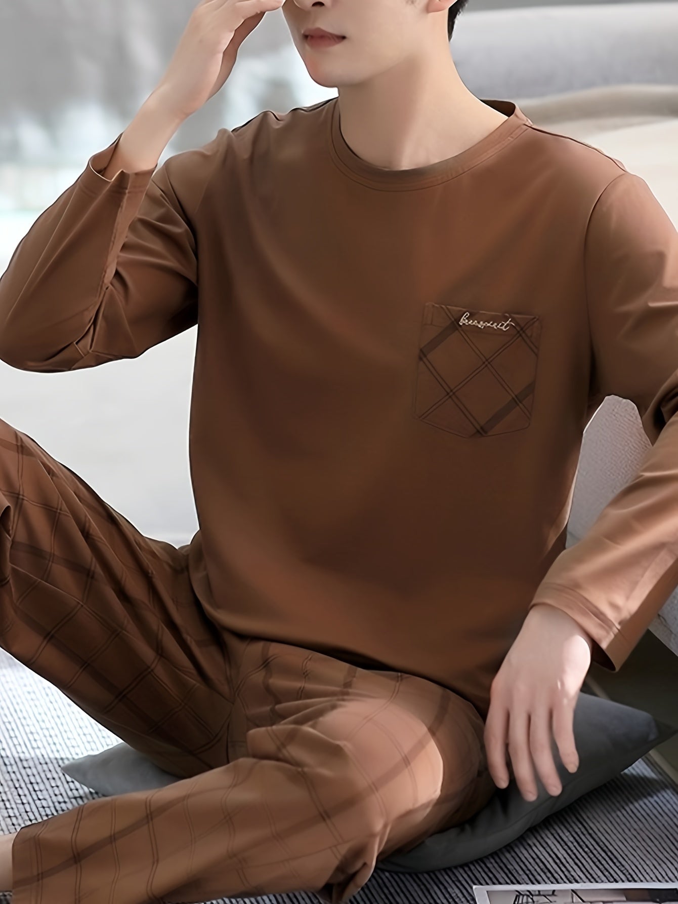 Men's Casual Pajama Set Long Sleeve Crew Neck Top Plaid Pants with Pockets Polyester Blend