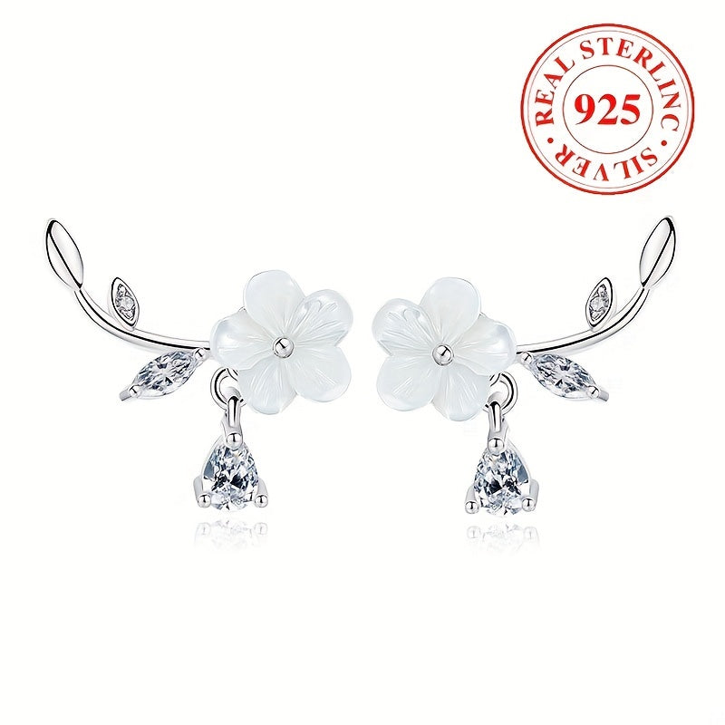 Pendientes de plata de ley con flor de ciruelo y colgantes de zirconia cúbica para mujer