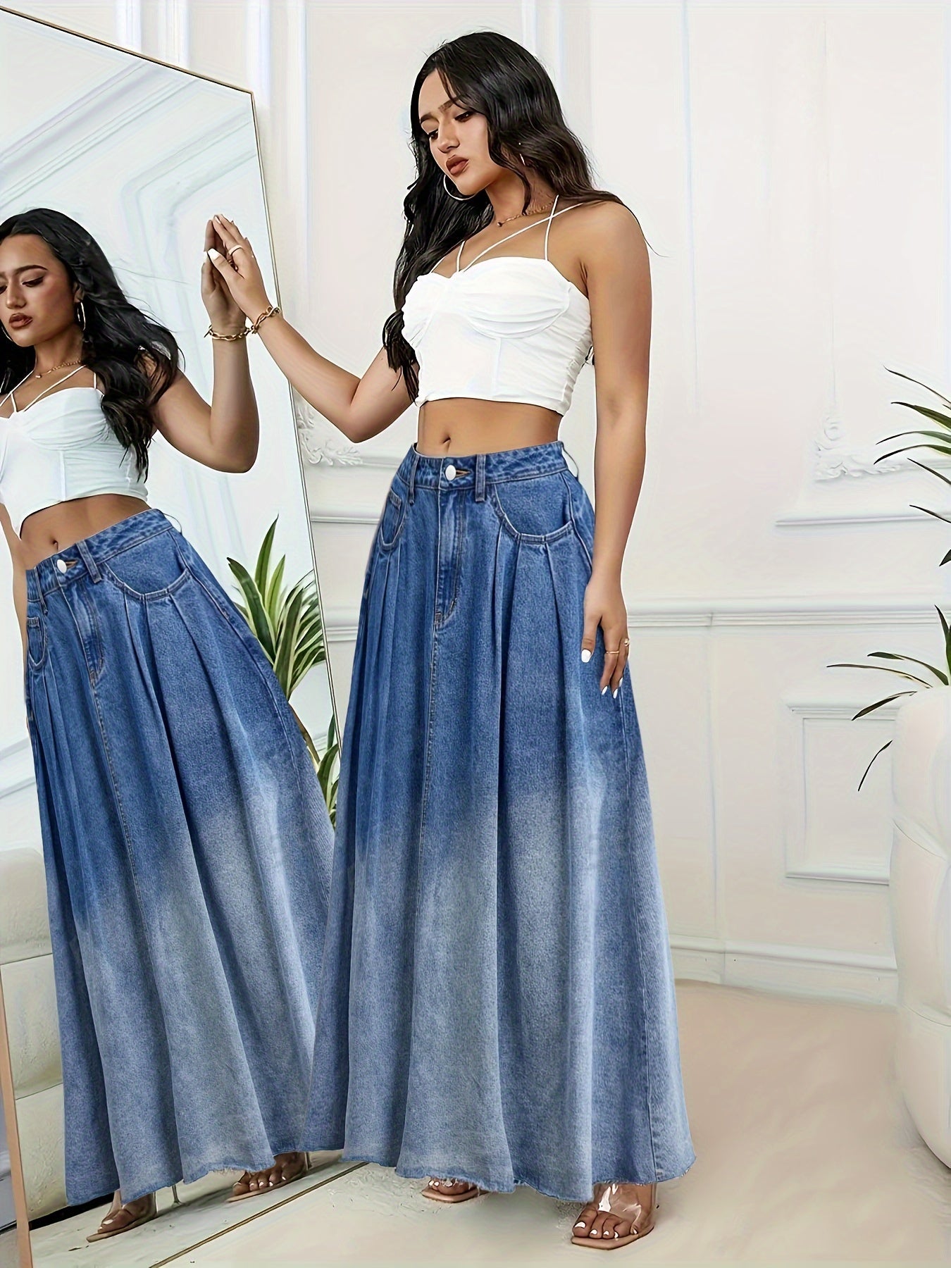 Ayollar uchun ko‘k denim maksi yubka, pletlar va xom bo‘lak bilan