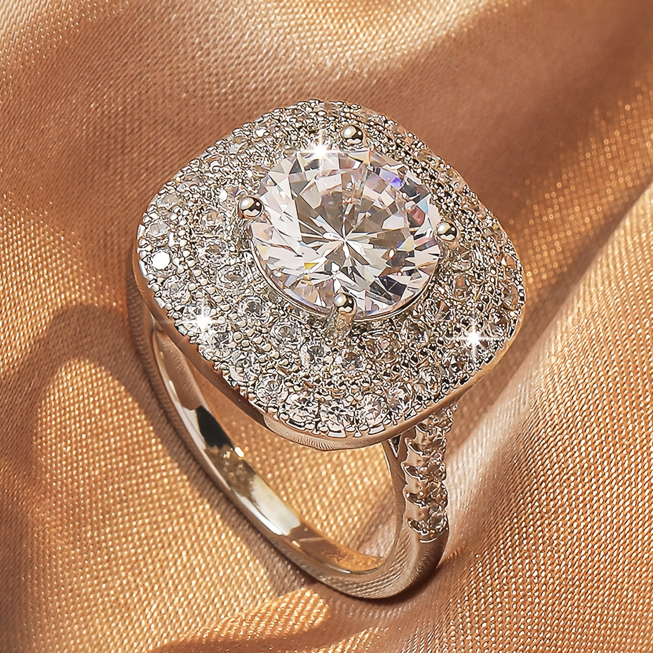 Women's Zirconia Ring for Weddings and Special Events