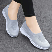 Women's Mesh Sneakers Breathable Lightweight Slip-On Walking Shoes